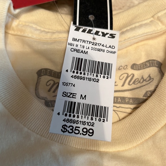 LADodgers t shirt. - Picture 6 of 6